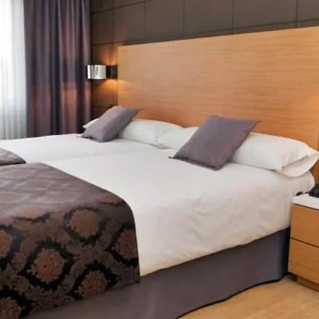 Otel Universal 2*