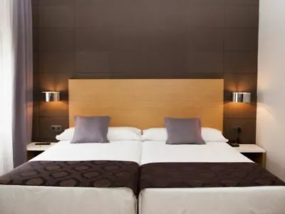 Otel Universal